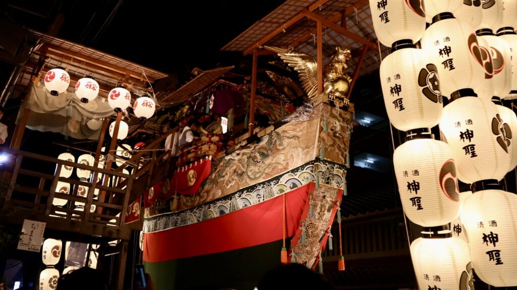祇園祭 宵山 船鉾 駒形提灯 ライトアップ