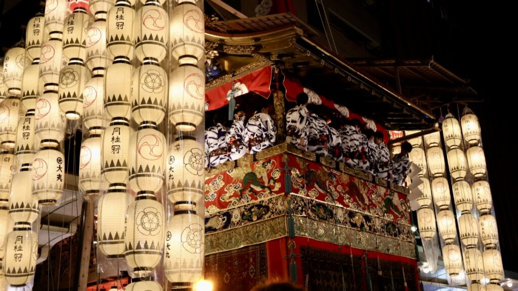 祇園祭 宵山 長刀鉾 駒形提灯 夜景